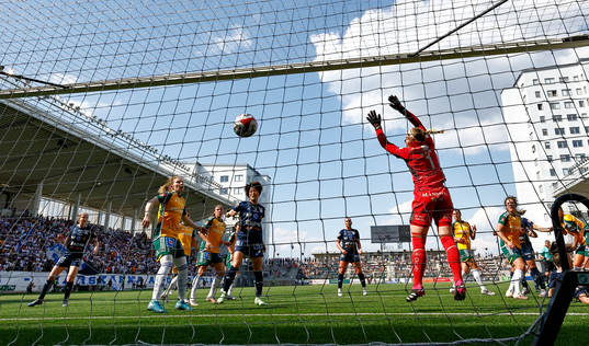 Mål 1-0 förbi IFK Norrköpings Sofia Hjern