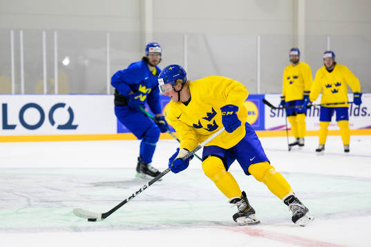 Fabian Zetterlund of Sweden at a practice session