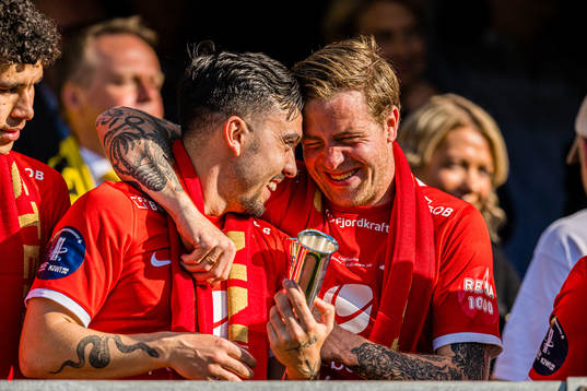 Niklas Castro and Frederik Børsting of Brann celebrates