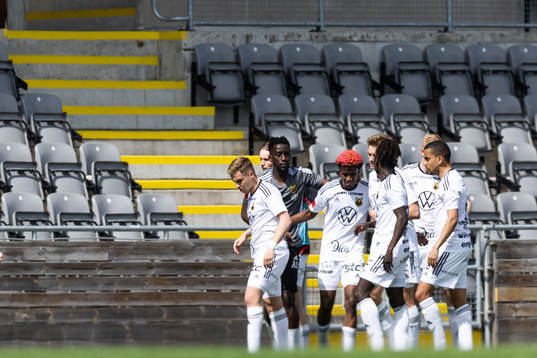 Östersunds Chovanie Amatkarijo jublar