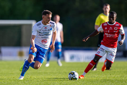 Värnamos Ajdin Zeljkovic och Kalmars Nahom Girmai Netabay