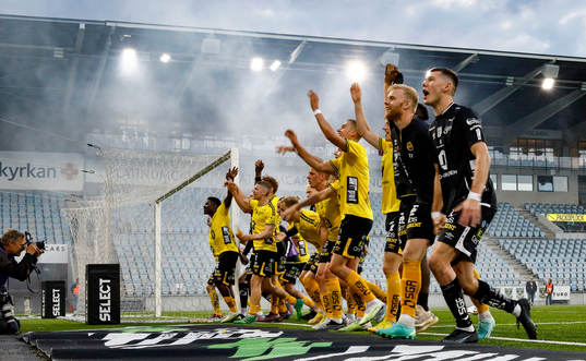 Elfsborgs spelare jublar