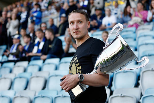 Mikko Riipinen huvudtränare i Norrköping Dolphins med