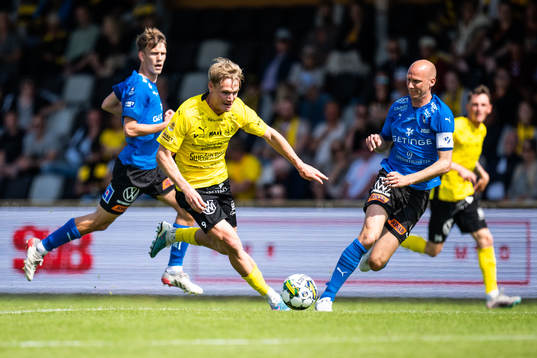 Halmstads Andreas Johansson och Mjällbys Max Fenger