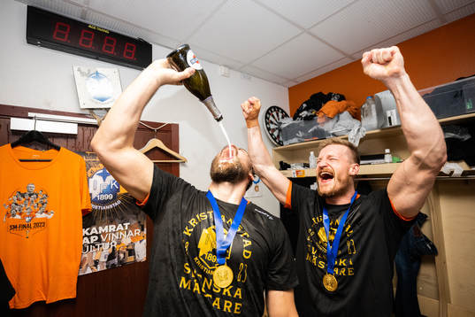 IFK Kristianstads Ludvig Åström och Alfred Ehn jublar