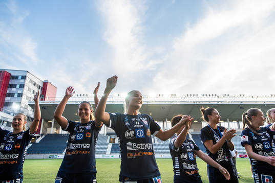 Linköpings spelare jublar