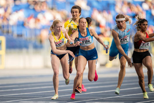 Emil Johansson and Moa Granat of Sweden and Mette Baas and