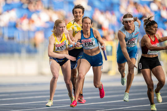 Emil Johansson and Moa Granat of Sweden and Mette Baas and