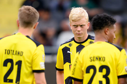 Häckens Isak Brusberg innan träningsmatchen i fotboll