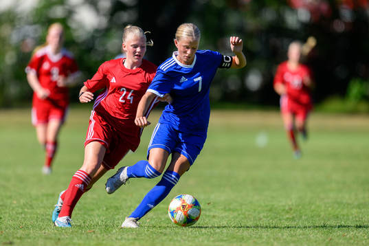 Vendela Olsson och Rebecca Jakobsson
