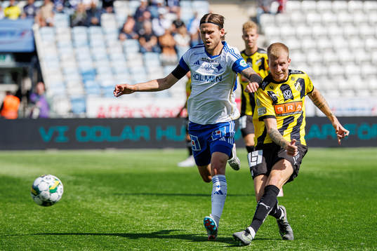 IFK Norrköpings Arnor Traustason och Häckens Simon