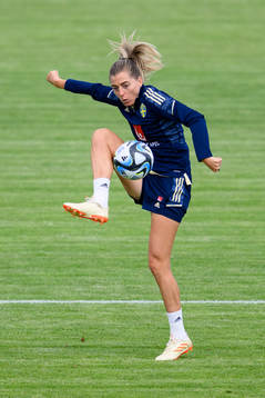 Linda Sembrant at a training session with the Swedish