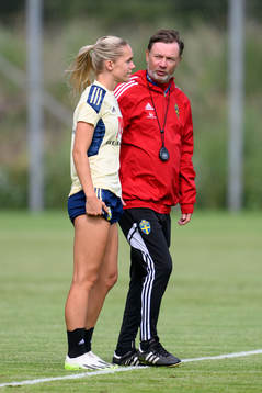 Hanna Lundkvist and head coach Peter Gerhardsson at a