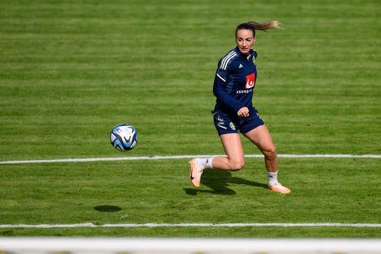 Kosovare Asllani at a training session with the Swedish