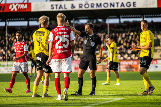 Domare Kristoffer Karlsson