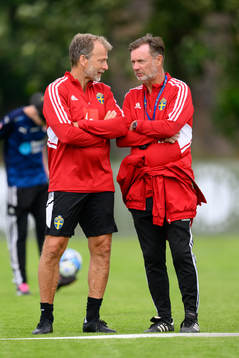 Pontus Ekblom, performance manager, and head coach Peter