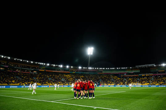 Players of Spain celebrate