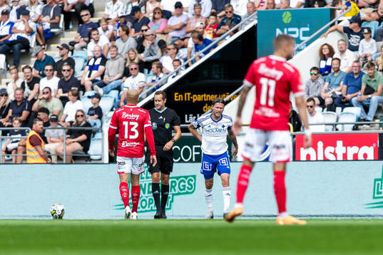 IFK Norrköpings Arnor Traustason har ont