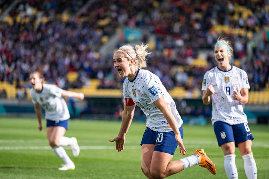 Lindsey Horan of USA celebrates