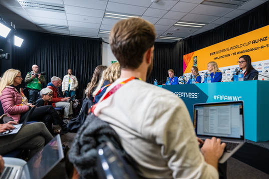 Press officer Fredrik Madestam, Kosovare Asllani and