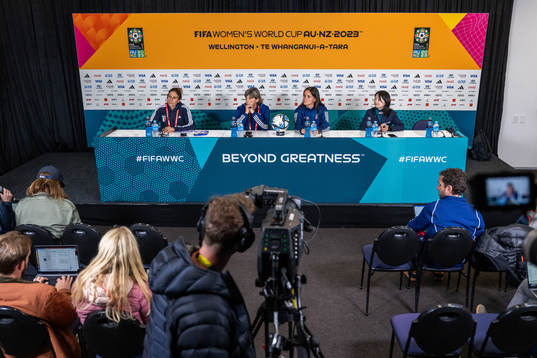 Head coach Milena Bertolini and Barbara Bonansea of the