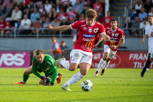 Degerfors Gustav Lindgren gör 2-0