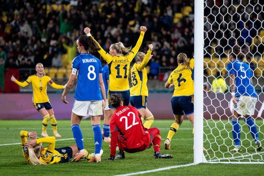 Stina Blackstenius and Magdalena Eriksson of Sweden