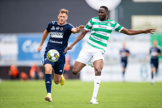 Gefles Leo Englund och Västerås SKs Frederic Nsabiyumva