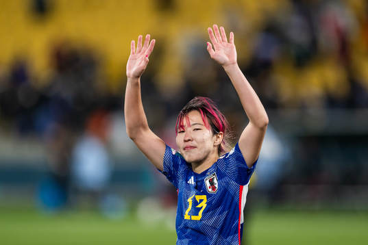 Jun Endo of Japan celebrates