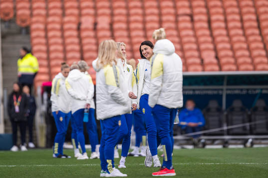 Sofia Jakobsson and goalkeeper Zecira Musovic of the