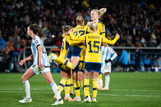 Elin Rubensson of Sweden celebrates with Johanna Rytting