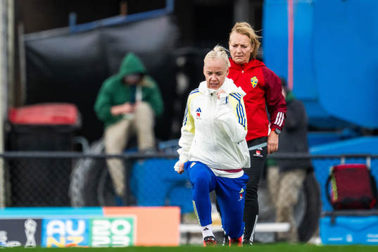 Physio Annica Näsmark and Caroline Seger of the Swedish