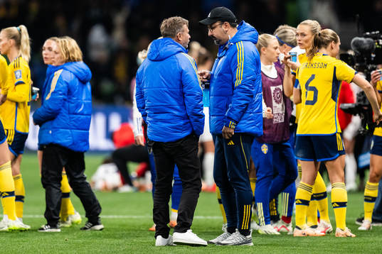 Head coach Peter Gerhardsson and Medical doctor Houman