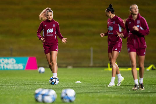 Alexia Putellas and Jennifer Hermoso of the Spanish women's