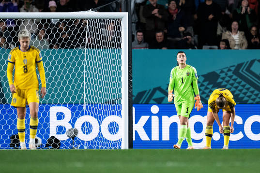 Lina Hurtig, goalkeeper Zecira Musovic and Magdalena
