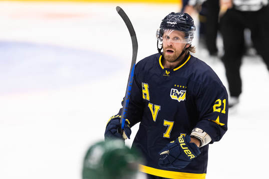 HV71s Mattias Tedenby deppar