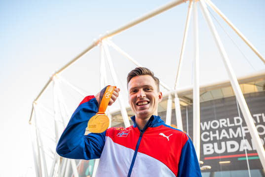 Karsten Warholm of Norway poses with his gold medal for