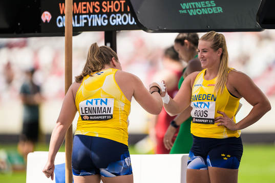 Sara Lennman and Fanny Roos of Sweden in women’s shot put