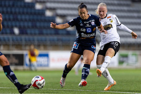 Linköpings Michelle De Jongh och Häckens Anna Sandberg