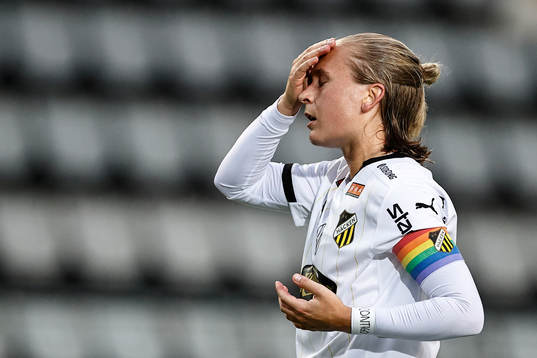 Häckens Filippa Curmark deppar med stöttning av Spaniens