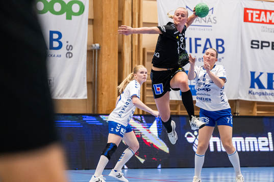 Sävehofs Nina Koppang och Aranäs Elin Åkesson