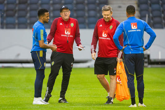 Martin Olson, Janne Andersson, and Robin Quaison of Sweden