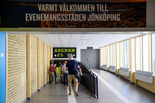 Ingång till Arenan innan matchen i Handbollsligan dam