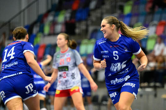Hallbys Linnea Sundholm jublar