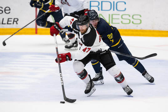 Bläddra bland fler bilder av Ishockey, Träningsmatch, HV71 - Malmö Redhawks