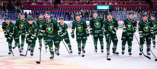 Färjestads spelare jublar