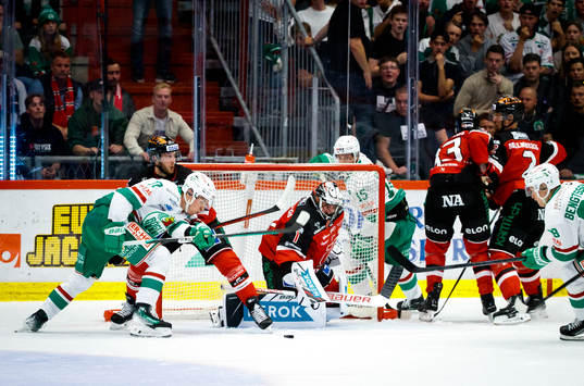 Örebros målvakt Jhonas Enroth
