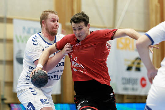 Aranäs Viktor Rhodin och Eskilstuna Guifs Mortimer Lundh