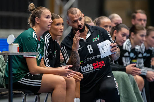 OV Helsingborgs Klara Platoff  och assisterande tränare