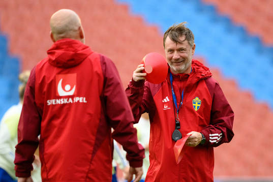 Head coach Peter Gerhardsson of Sweden